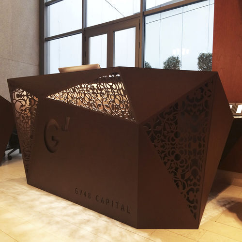 Aluminum reception desk - BPLAN - illuminated / for hotel