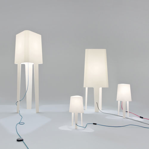 Floor-standing lamp - GENOTYPE - Comforty - Corian® / original design / corded