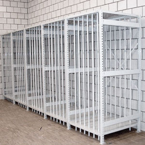 Art rack - POLE SHELVING - staba Arte