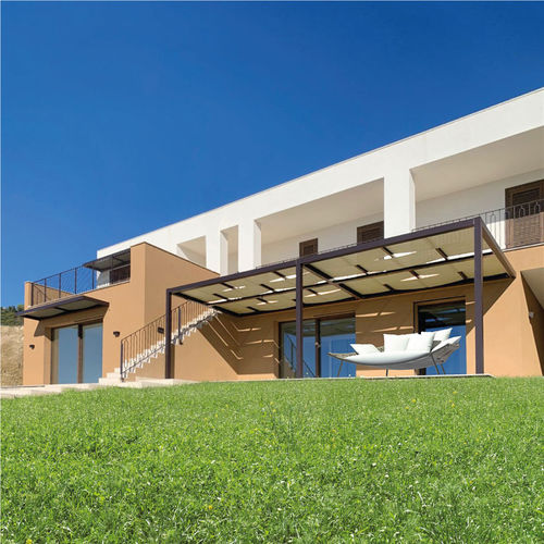 Self-supporting pergola - KUBE - Giulio Barbieri S.r.l. - wall-mounted / aluminum / PVC