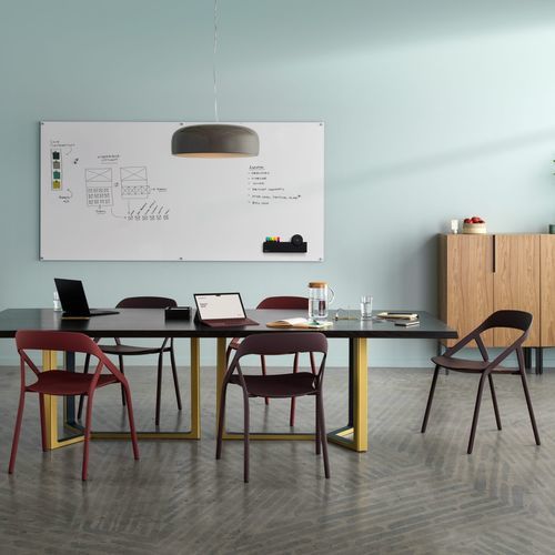 Minimal visitor chair - LESSTHANFIVE - Steelcase - indoor / carbon / carbon fiber