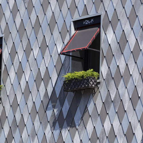 Zinc-titanium roof tile - elZinc&reg; - ASTURIANA DE LAMINADOS - bullnose / lozenge-patterned / curved