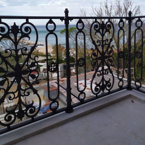Cast iron railing - BR 06 - Ghisarredo - balustrade / indoor / outdoor
