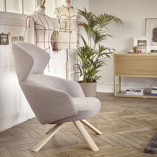 Contemporary armchair - EZTIA - SOKOA - fabric / oak / high-back
