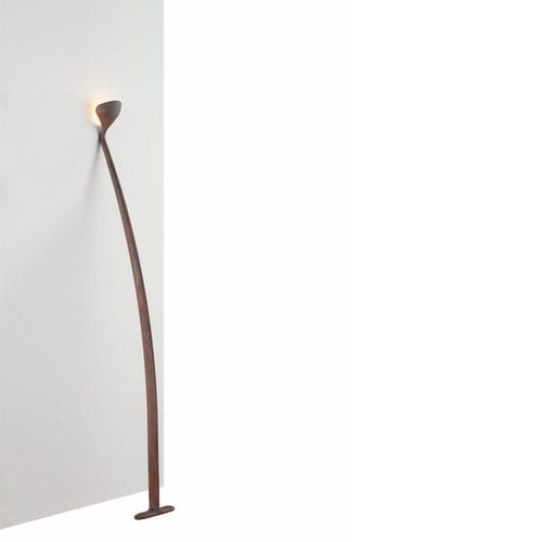 Floor-standing lamp - SKIA - DIMENSIONE CHI WING LO - wooden / contemporary / rechargeable