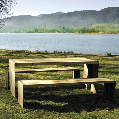 Contemporary picnic table - LAFORET - Colomer - pine / steel base / rectangular