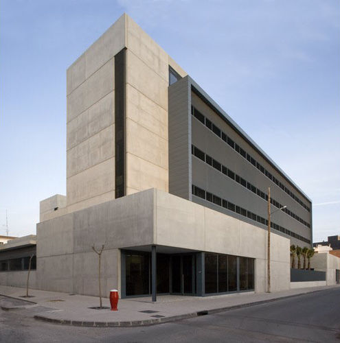 Prefab building - UP TERRES DE L'EBRE - PERE MATA - HORMIPRESA - concrete / for hospital / contemporary