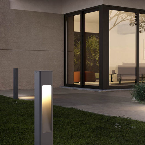 Garden bollard light - SOLO - Redo Group - contemporary / cast aluminum / glass