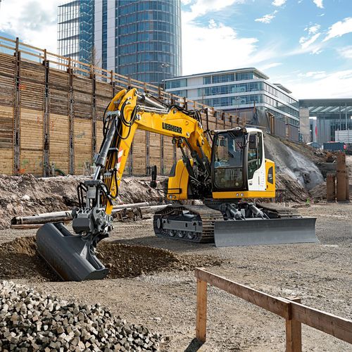 Medium excavator - R 920 COMPACT LITRONIC - Liebherr  - crawler / short tail swing / compact
