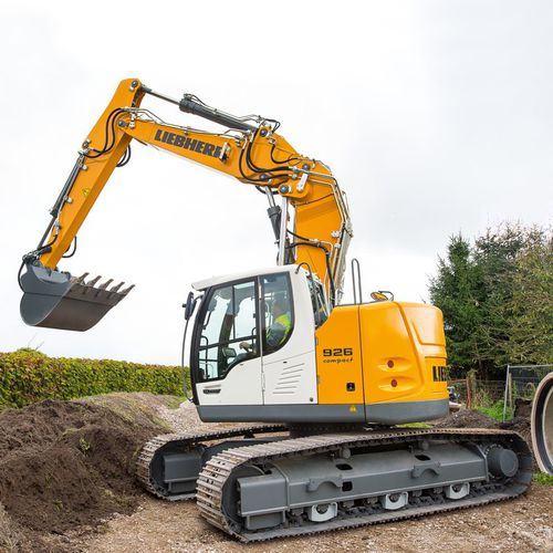 Medium excavator R 926 COMPACT LITRONIC Liebherr crawler compact for construction