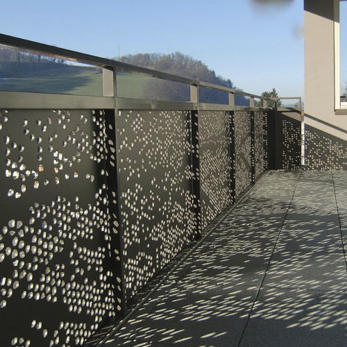 HPL railing - CELLON - MFH HOMBURG WOHN AG LÄUFELFINGEN - Bruag Design Factory AG - with panels / outdoor / for balconies