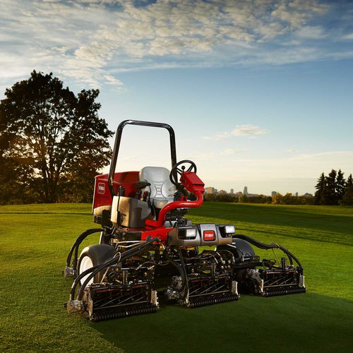 Ride-on lawn mower - 03820 - Toro Compan - commercial / diesel / battery-powered
