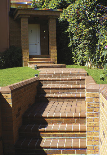 Paving brick - BE - Isiklar Building Materials Inc. - hollow / orange