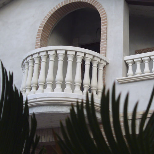 Concrete balustrade - BLRS4 Series - SAS PREFABRICADOS DE HORMIGON SA - outdoor / for balconies / for patio