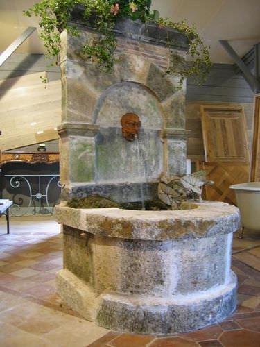 Garden fountain - bca materiaux anciens - public / stone / traditional