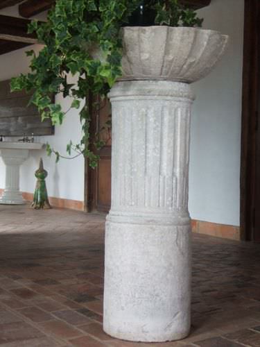 Stone column - bca materiaux anciens - solid wood