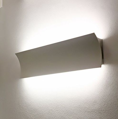 Contemporary wall light - ORIZZONTE - TEAM ITALIA - indoor / aluminum / curved
