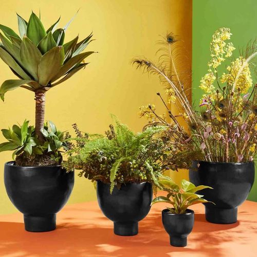 Ceramic plant pot - BARRO - Ames design - free-standing / round / by Sebastian Herkner