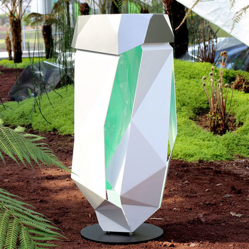 Public trash bag holder - Froiss&eacute; - Objets Publics - floor-mounted / thermo-lacquered steel / polished stainless steel