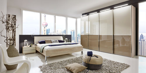 Double bed - SHANGHAI   - Wiemann - contemporary / with leather headboard / wooden