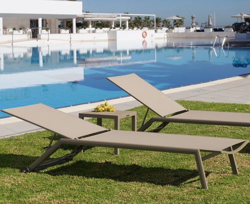 Contemporary sun lounger - FARO - ARKIMUEBLE - Textilene® / aluminum / garden