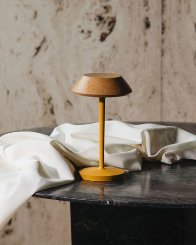 Yellow lamp - mini FIORE - MAAMI HOME - table / aluminum / marble