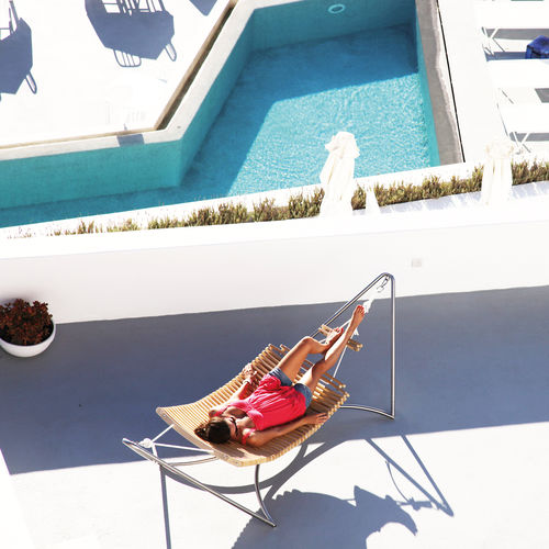 Free-standing hammock - Seora Lounger - Seora - indoor / residential