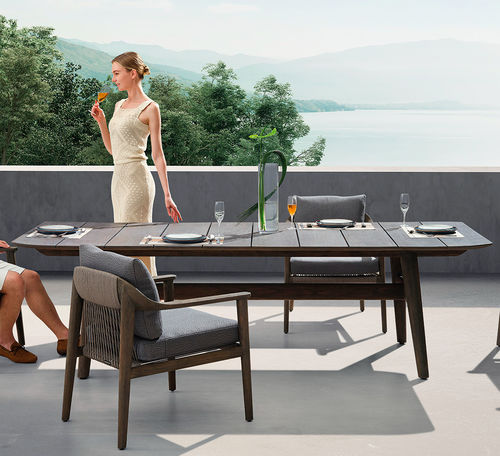 Contemporary dining table - LEO - Higold - wooden / wooden base / rectangular