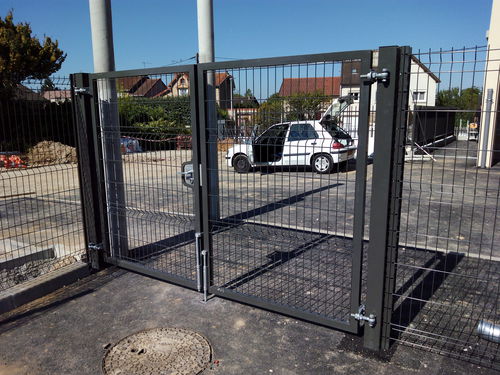 Swing gate - PIVOTANT FR-14 - Indusmetal Torres - metal / wire mesh / industrial