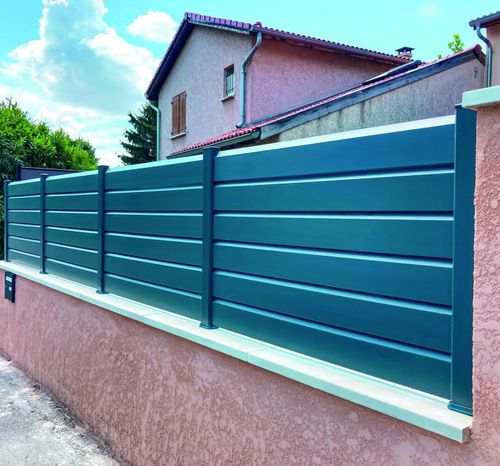 Louvered fence - AREA - GYT - residential / aluminum / perforated