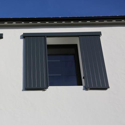 Louvre shutter - Isolée - GYT - sliding / aluminum / window