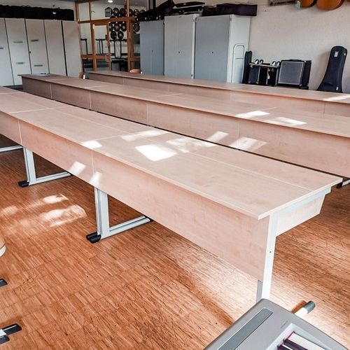 Contemporary sideboard table - Pianus - Mott Mobile Systeme GmbH &Co. KG - wooden / powder-coated steel base / rectangular