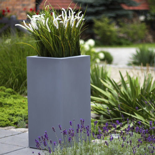Polyethylene flower pot - Retto Cubo Alto - Terra Group - square / frost-resistant / UV-resistant