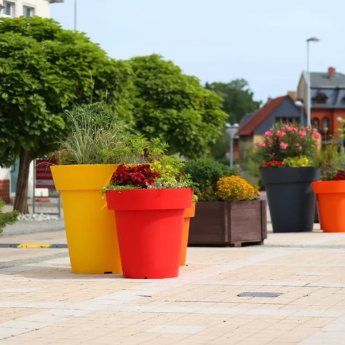 polyethylene plant pot - Terra Group