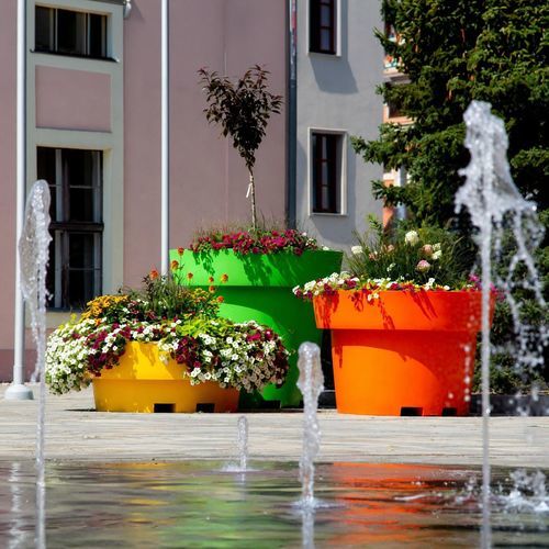 polyethylene plant pot - Terra Group