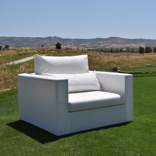 Contemporary armchair - BIG CHILLED - GreenDesign - Batyline® / aluminum / with washable removable cover