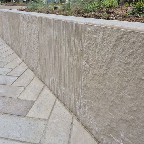 Concrete wall - Mur en L matricé  - REPLIK - modular / prefab