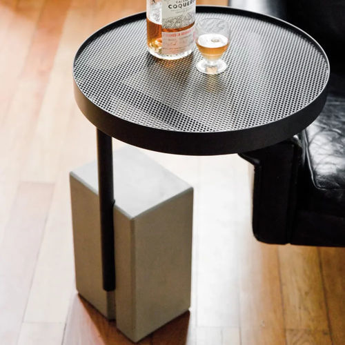 Contemporary side table - TWIST - Lyon Béton - painted steel / fiber-reinforced concrete base / round
