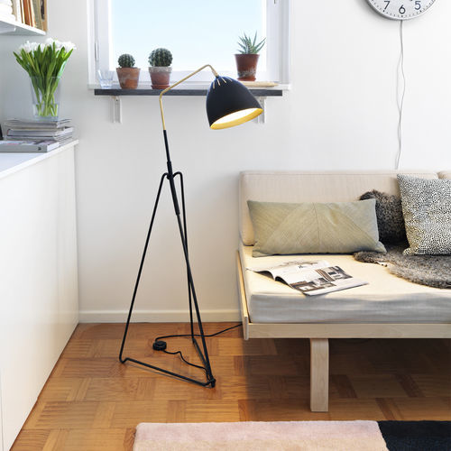 Floor-standing lamp - Lean  - ORSJO - raw brass / rubber / Scandinavian design