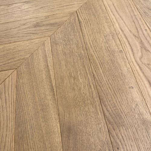 Engineered parquet floor - CHEVRONS - The Oak Factory - herringbone / oiled / glued