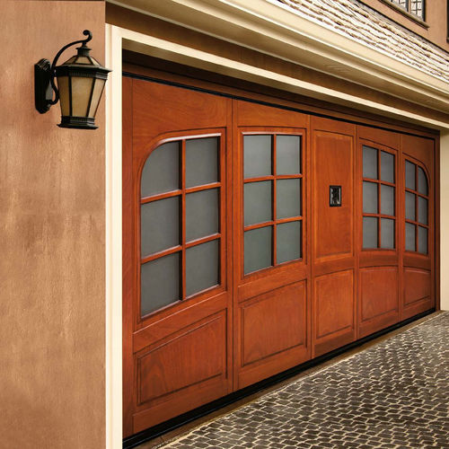 Tilting garage door - Arc - SILVELOX GROUP SPA - oak / larch / okoumé