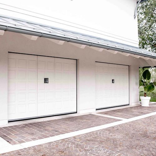 Tilting garage door - Top - SILVELOX GROUP SPA - oak / larch / okoumé