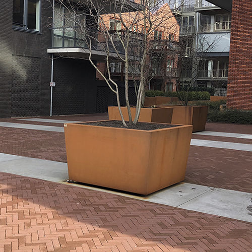 Galvanised steel planter - CUBIC - CROSO FRANCE - COR-TEN® steel / square / contemporary