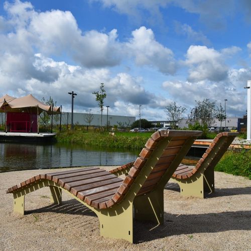 Contemporary sun lounger - NOTARIS - CROSO FRANCE - exotic wood / galvanised steel / for public space