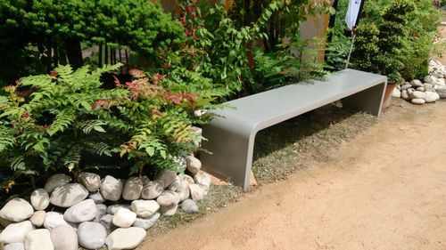 contemporary public bench - MOBILUM