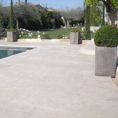Natural stone paving slab - LUGET N&deg;7 CLAIR FLEURY- BRUSHED - Luget - limestone / outdoor / indoor