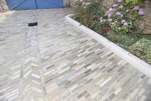 Stone paving - LIMEYRAT CLASSIC COBBLESTONE - CALADE TUMBLED - Luget - outdoor / anti-slip / drive-over