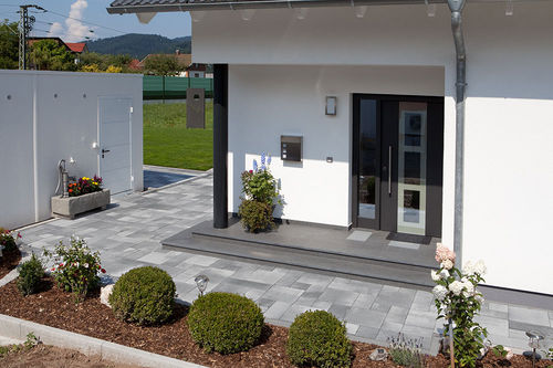 Concrete paver - DELI  - UHL - pedestrian / for public spaces