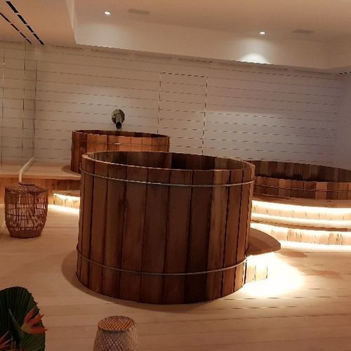 Above-ground hot tub - AWD - AWD - round / 4-seater / wooden
