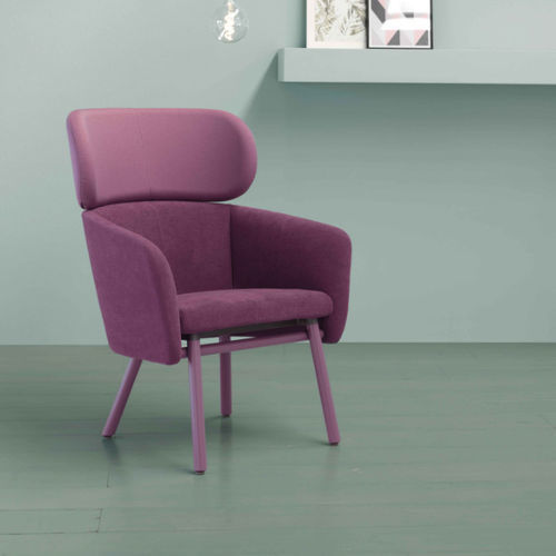 Modern armchair - BAL&Ugrave; - Traba' - polyurethane foam / beech / high-end